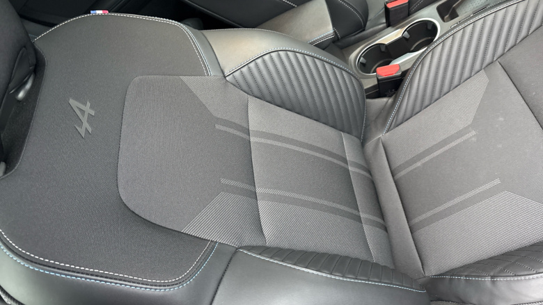 Renault Symbioz 1.6 E-Tech FHEV 145 Techno Esprit Alpine 5dr Auto Hybrid Estate